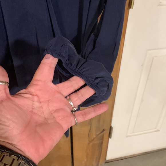 Kaari Brand Top - Picture 4 of 7